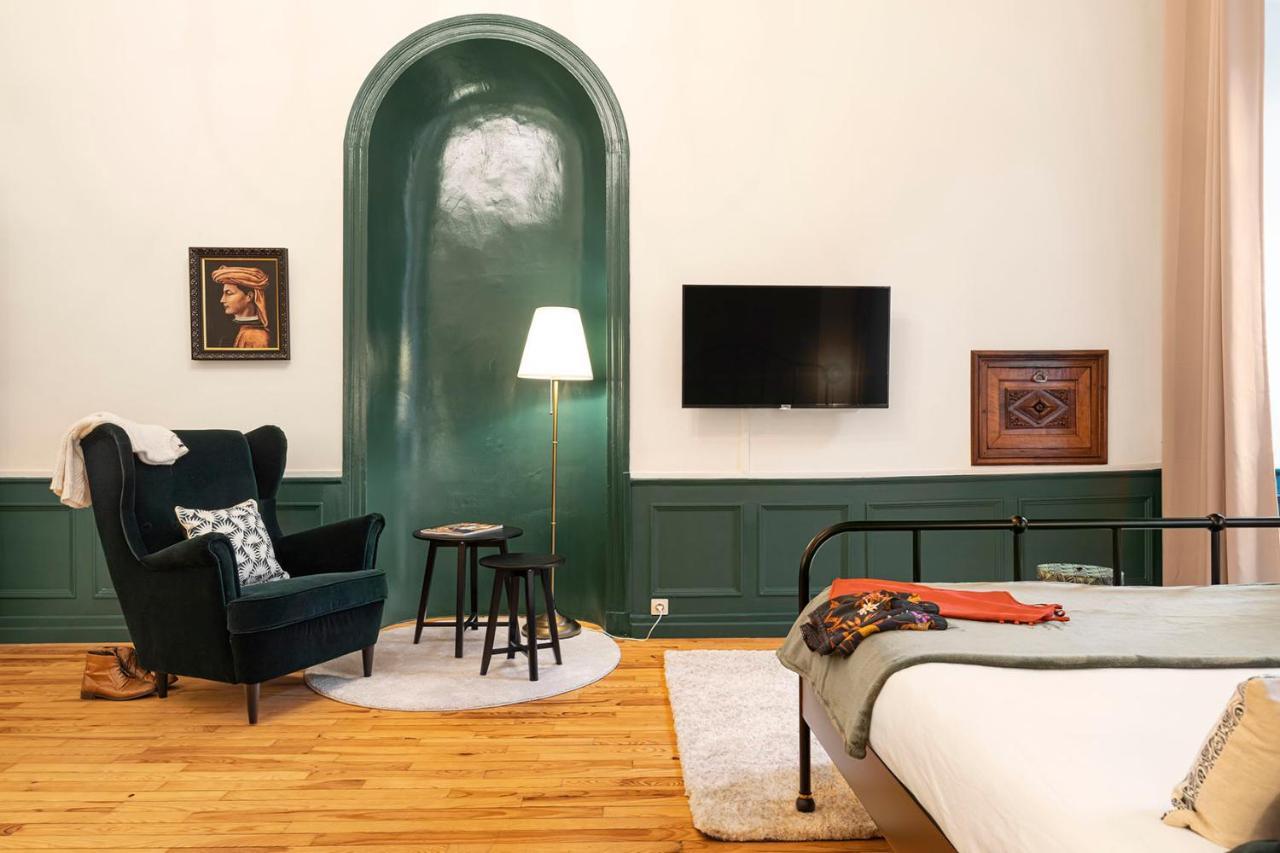 Les Suites De Sautet Chambéry Exteriör bild