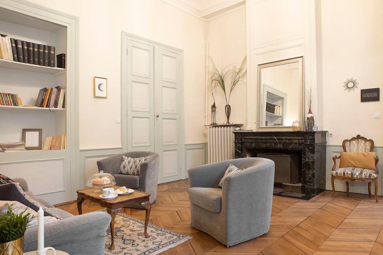 Les Suites De Sautet Chambéry Exteriör bild